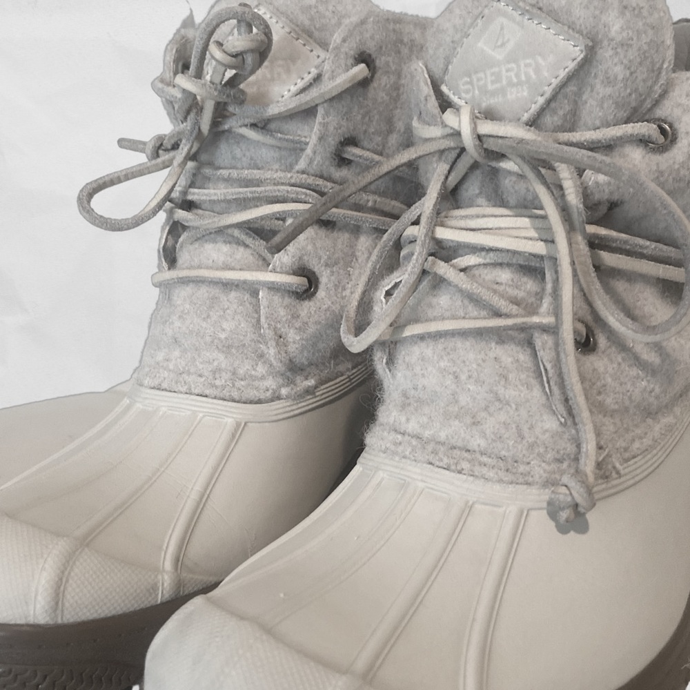 Sperry duck boots